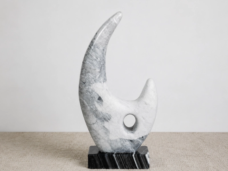 Itched Hand – Brazilian White Marble
