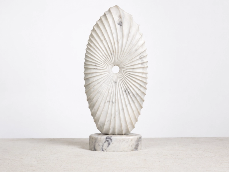 Leafio – Exotic White Marble